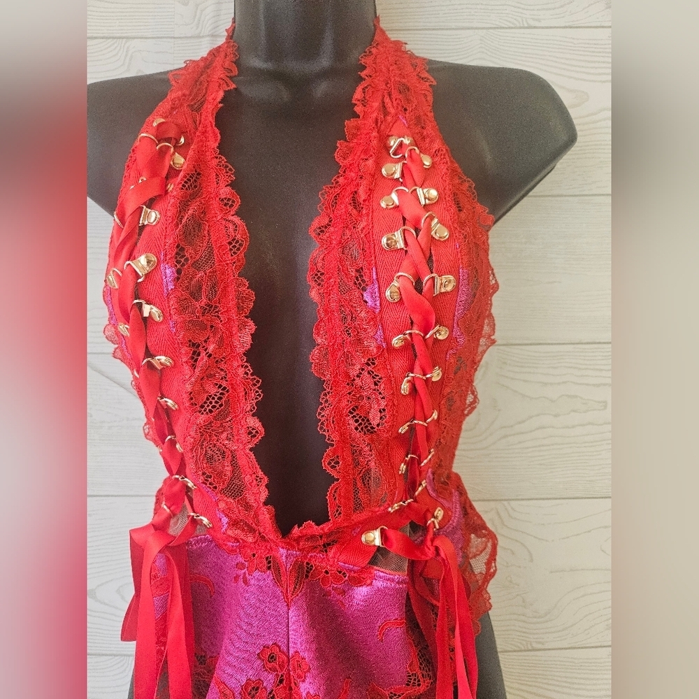 Savage X Fenty Women's Vibrant Red Lace Bodysuit Size Large Valentines ,Sexy - Picture 6 of 13